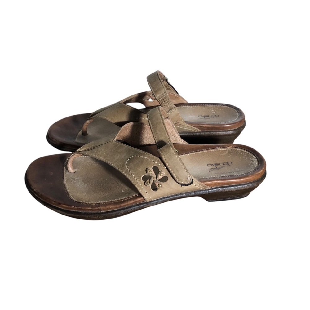 Dansko light brown leather thong sandals Size 38 (8)
